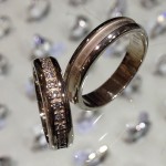 Výroba - Snubní prsteny - Prstýnek s diamanty dokola